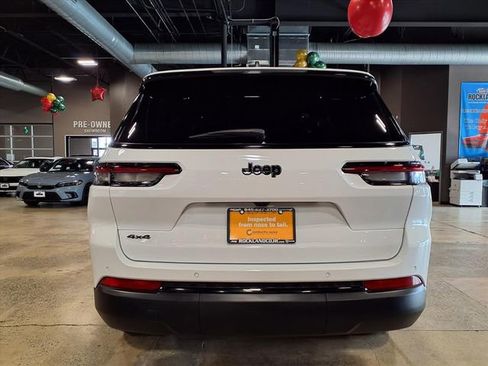 Used 2025 Jeep Grand Cherokee L Altitude image 7