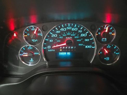 Certified 2024 Chevrolet Express 2500 w/ Driver Convenience Package image 11