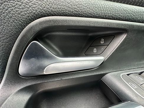 Used 2021 Mercedes-Benz GLA 250 4MATIC image 17