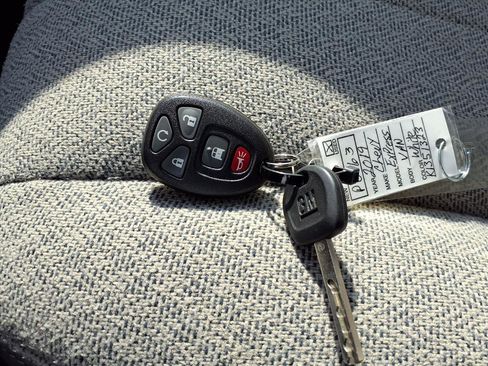 Used 2019 Chevrolet Express 3500 LS image 18