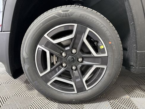 New 2026 Jeep Cherokee Limited image 12