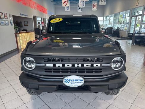 Used 2025 Ford Bronco Big Bend AWD/4WD image 2