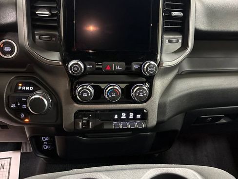 New 2026 RAM 1500 Express AWD/4WD image 12