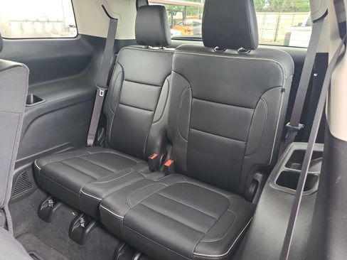 Used 2023 GMC Acadia Denali FWD image 25