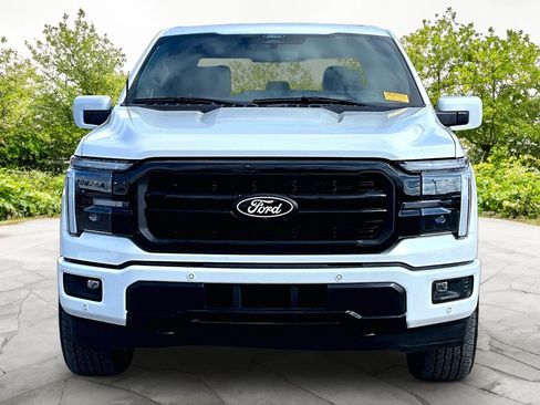 Used 2025 Ford F150 Lariat w/ Equipment Group 502A High image 3