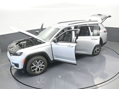Used 2025 Jeep Grand Cherokee L Limited image 63