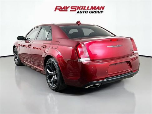 Used 2021 Chrysler 300 S image 5