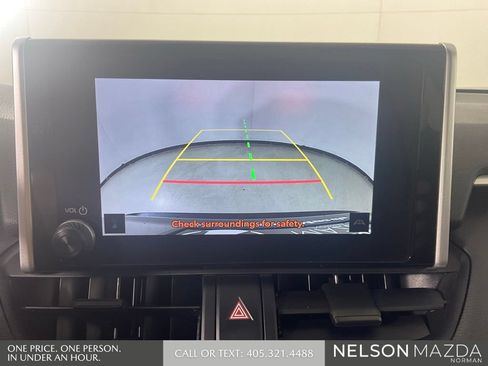 Used 2025 Toyota RAV4 XLE FWD image 32