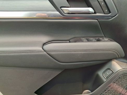 New 2027 GMC Terrain Elevation w/ Elevation Premium Package FWD image 8