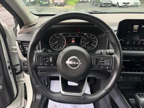 Used 2023 Nissan Rogue SL w/ SL Premium Package AWD/4WD image 18