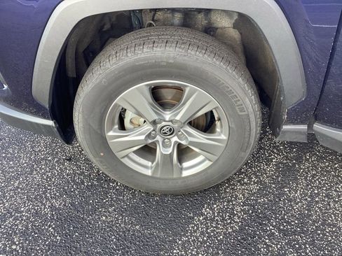 Used 2025 Toyota RAV4 XLE image 31