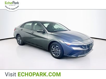 Used 2025 Hyundai Elantra Blue