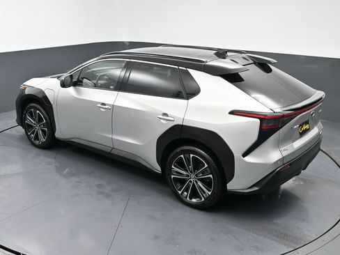 Used 2023 Toyota bZ4X Limited image 43