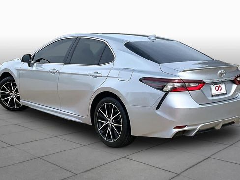 Used 2024 Toyota Camry SE FWD image 12