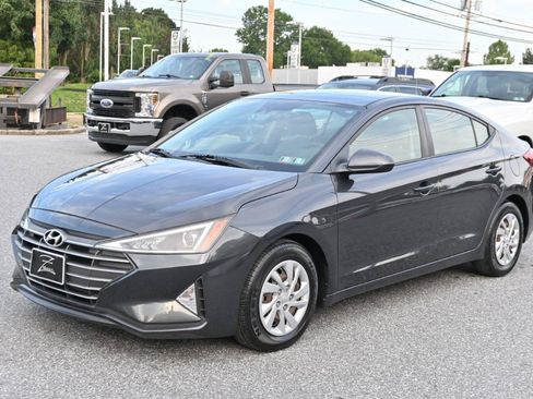 Used 2020 Hyundai Elantra SE FWD image 7