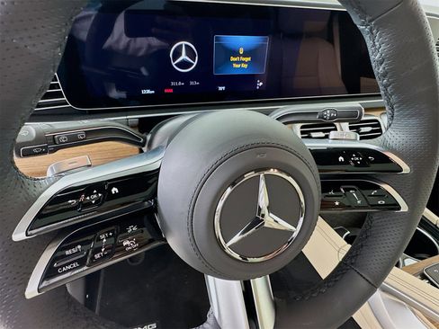 Used 2026 Mercedes-Benz GLS 450 4MATIC image 12