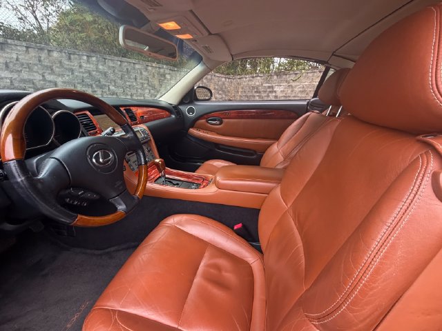 Used 2002 Lexus SC 430 Convertible RWD image 42