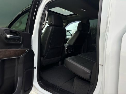 Used 2023 GMC Sierra 2500 Denali w/ Denali Ultimate Package image 31