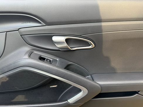 Used 2013 Porsche Boxster S RWD image 14
