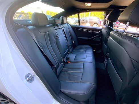 Used 2022 BMW 530i xDrive w/ Premium Package AWD/4WD image 21