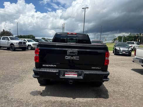 Used 2015 GMC Sierra 1500 Denali w/ Driver Alert Package AWD/4WD image 4