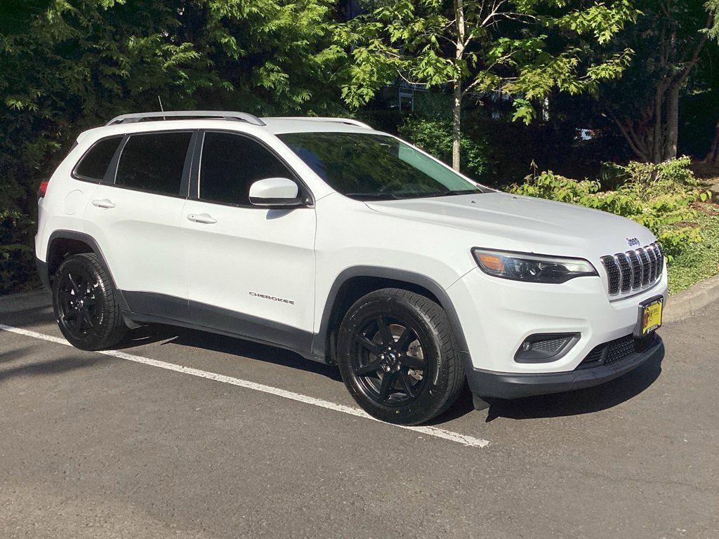 Used 2019 Jeep Cherokee Latitude Plus FWD image 7