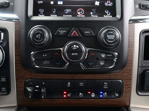 Used 2015 RAM 1500 Laramie image 19