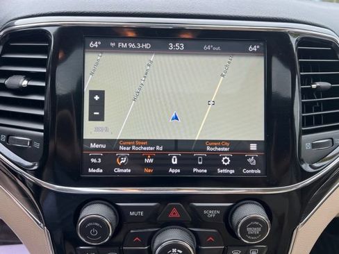 Used 2019 Jeep Grand Cherokee Limited AWD/4WD image 30