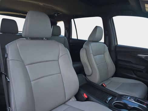 Certified 2023 Honda Passport EX-L image 11