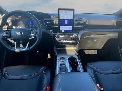 Used 2023 Ford Explorer ST w/ Equipment Group 401A image 7