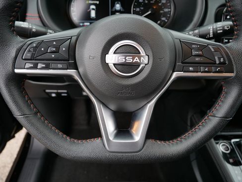 Certified 2023 Nissan Kicks SR image 25