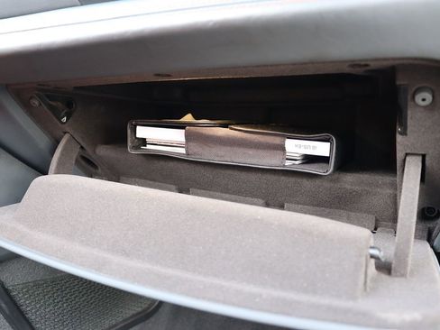 Used 2019 BMW i8 Roadster image 64