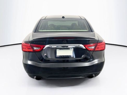 Used 2017 Nissan Maxima Platinum w/ Medallion Package FWD image 3