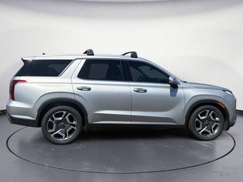 Used 2024 Hyundai Palisade Limited FWD image 6