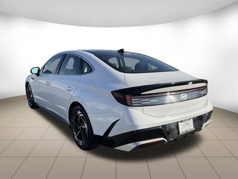 Used 2024 Hyundai Sonata SEL w/ Convenience Package image 5