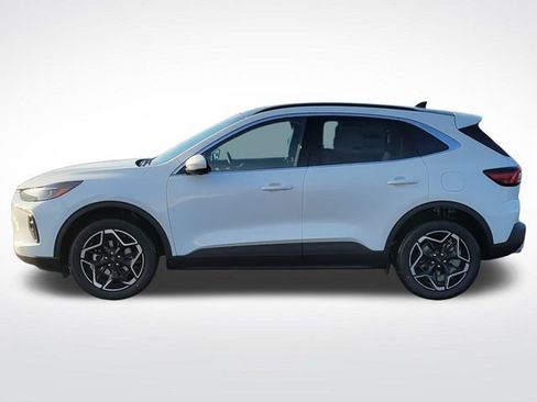 New 2026 Ford Escape Platinum w/ Premium Technology Package image 4