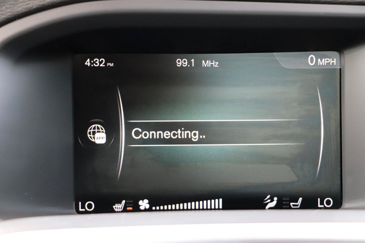 Used 2016 Volvo S60 T5 R-Design FWD image 23