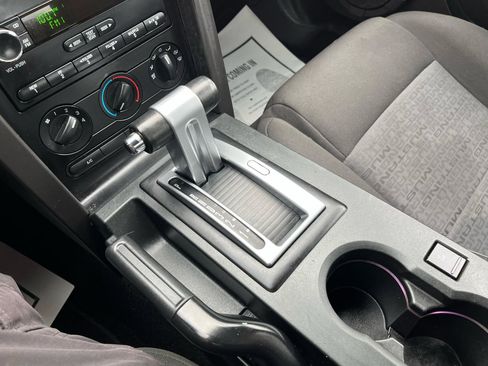 Used 2008 Ford Mustang Premium image 16