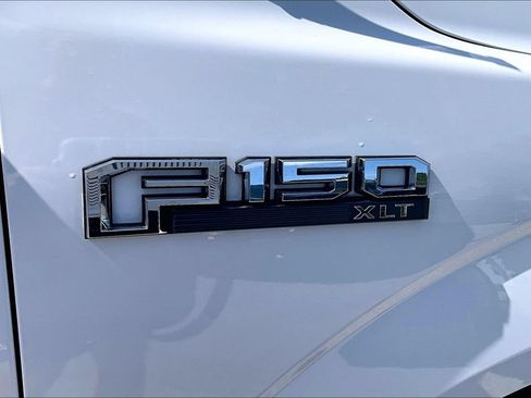 Used 2018 Ford F150 XLT w/ Equipment Group 302A Luxury AWD/4WD image 25