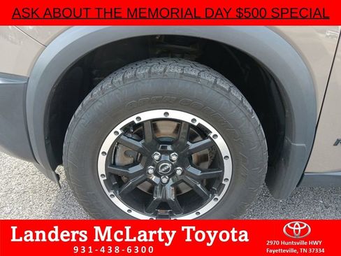 Used 2023 Nissan Pathfinder Rock Creek AWD/4WD image 10
