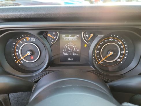 New 2025 Jeep Gladiator Sport image 30