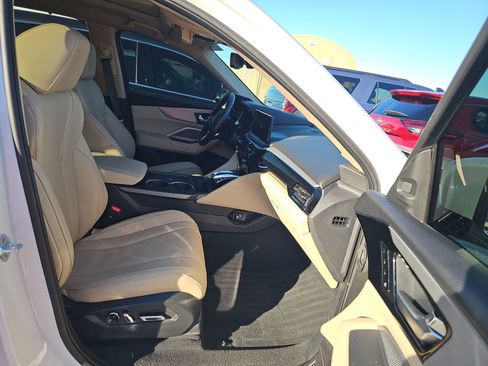 Used 2025 Acura MDX FWD w/ Technology Package image 12
