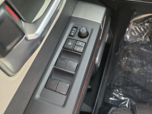 Used 2024 Toyota Sequoia Capstone image 10