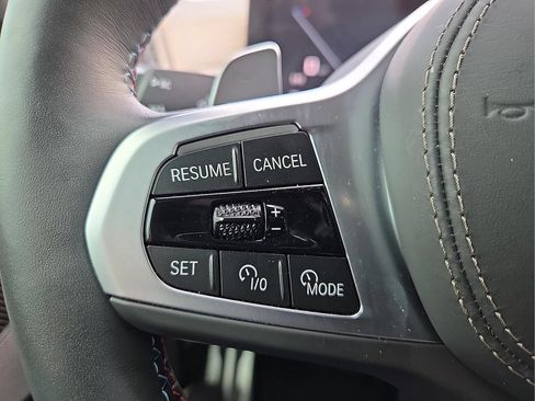 Used 2025 BMW X5 M60i AWD/4WD image 18