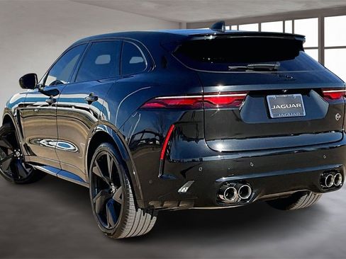 Used 2024 Jaguar F-PACE SVR image 12