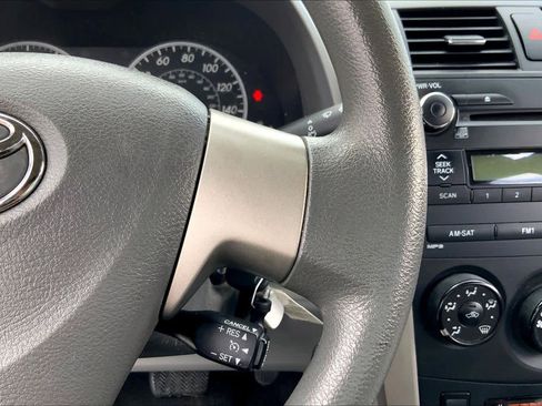 Used 2010 Toyota Corolla LE image 23