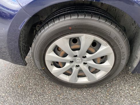 Used 2021 Toyota Corolla LE image 15