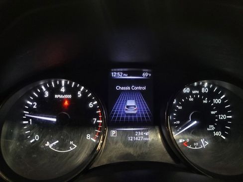 Used 2018 Nissan Rogue Sport SV image 23