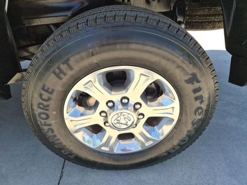 Used 2024 RAM 2500 Big Horn AWD/4WD image 4