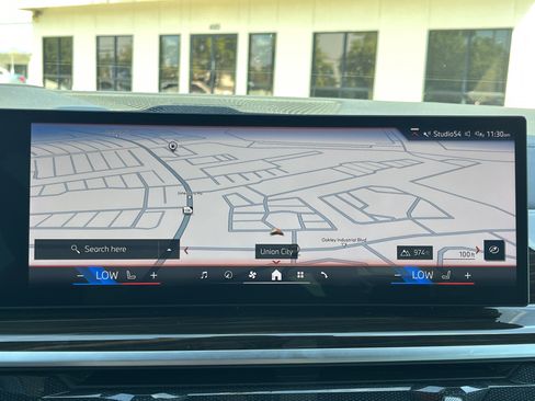 Used 2024 BMW X5 xDrive40i w/ M Sport Package image 7